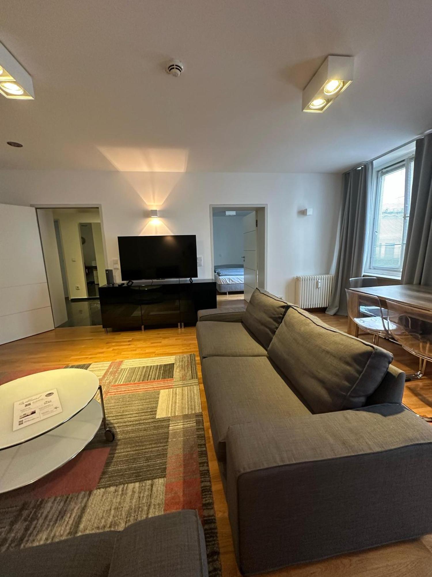 Al Nafurah Apartments Munich Exterior photo